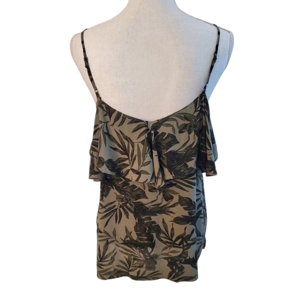 Old Navy Olive Leaf Print Cold Shoulder Ruffled Sleeve Cami Swing Top Size M NWT - Picture 8 of 8
